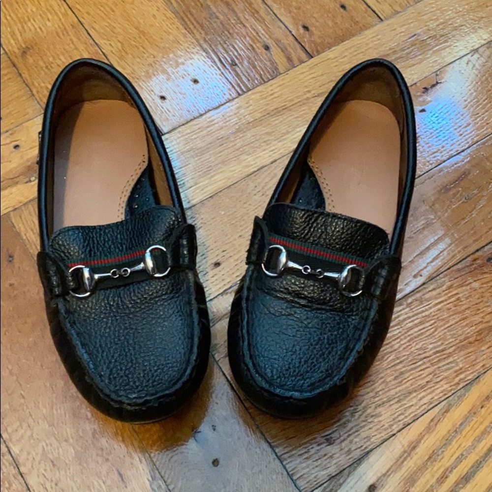 Venettini boys leather loafer with buckle accent